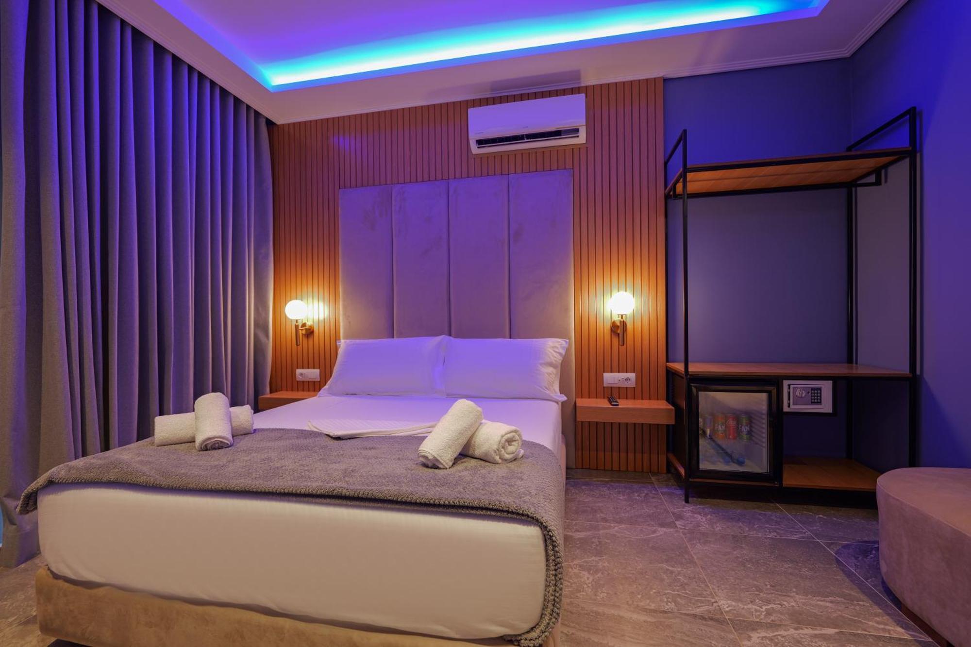 Hotel Piramida Εξαμίλιο Εξωτερικό φωτογραφία