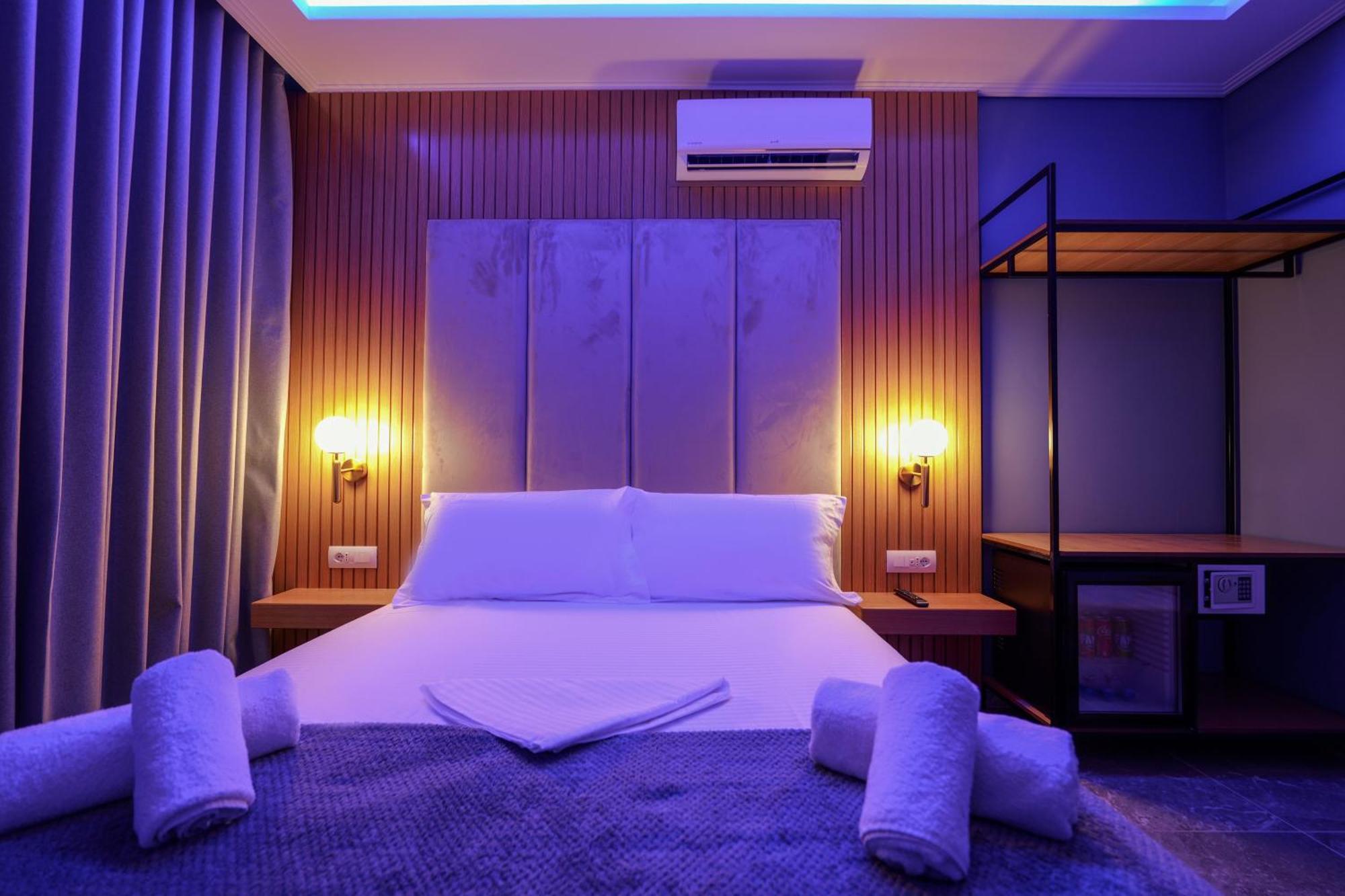 Hotel Piramida Εξαμίλιο Εξωτερικό φωτογραφία