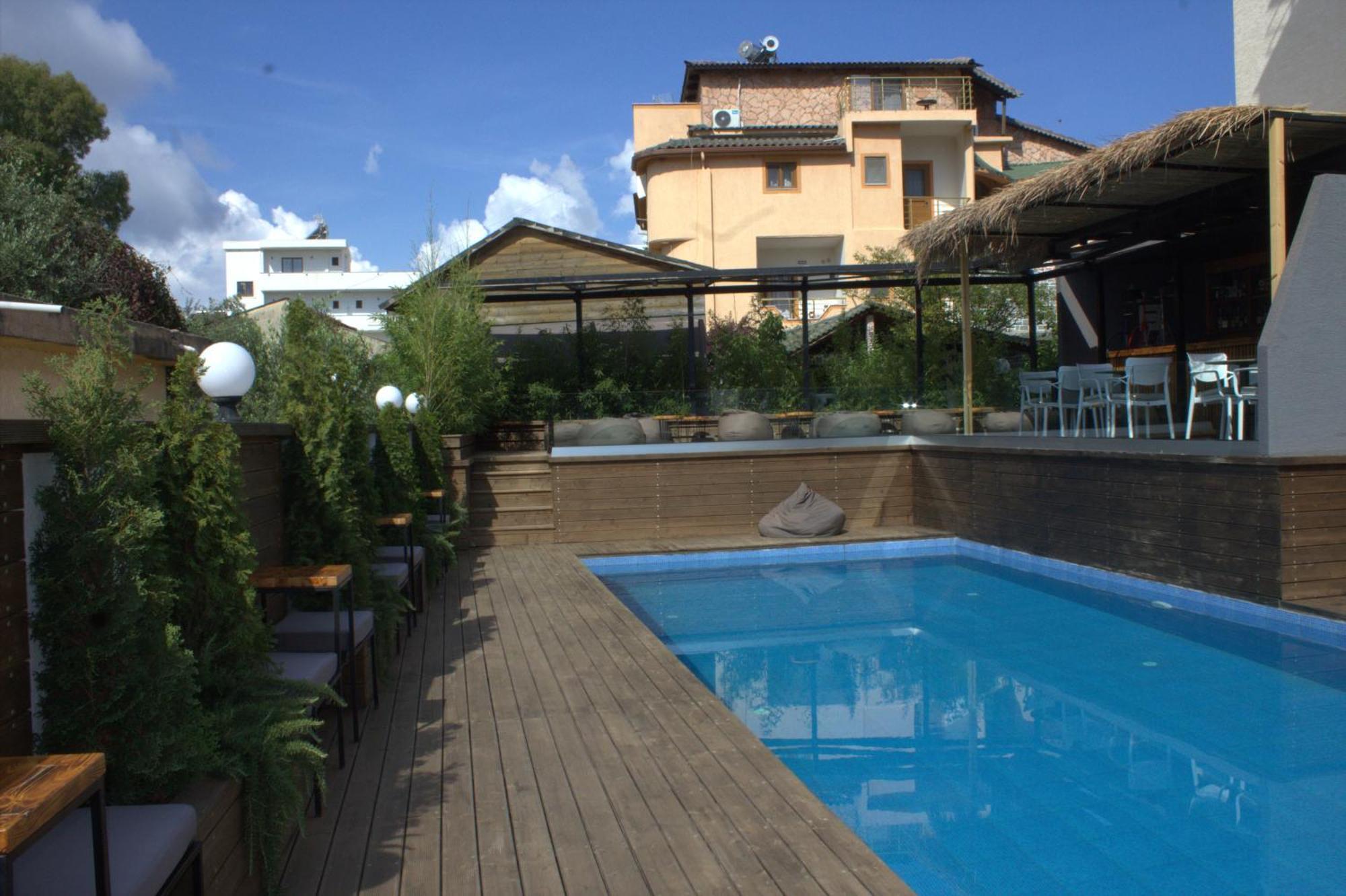Hotel Piramida Εξαμίλιο Εξωτερικό φωτογραφία