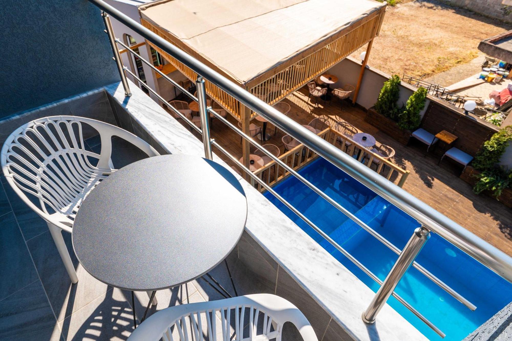 Hotel Piramida Εξαμίλιο Εξωτερικό φωτογραφία
