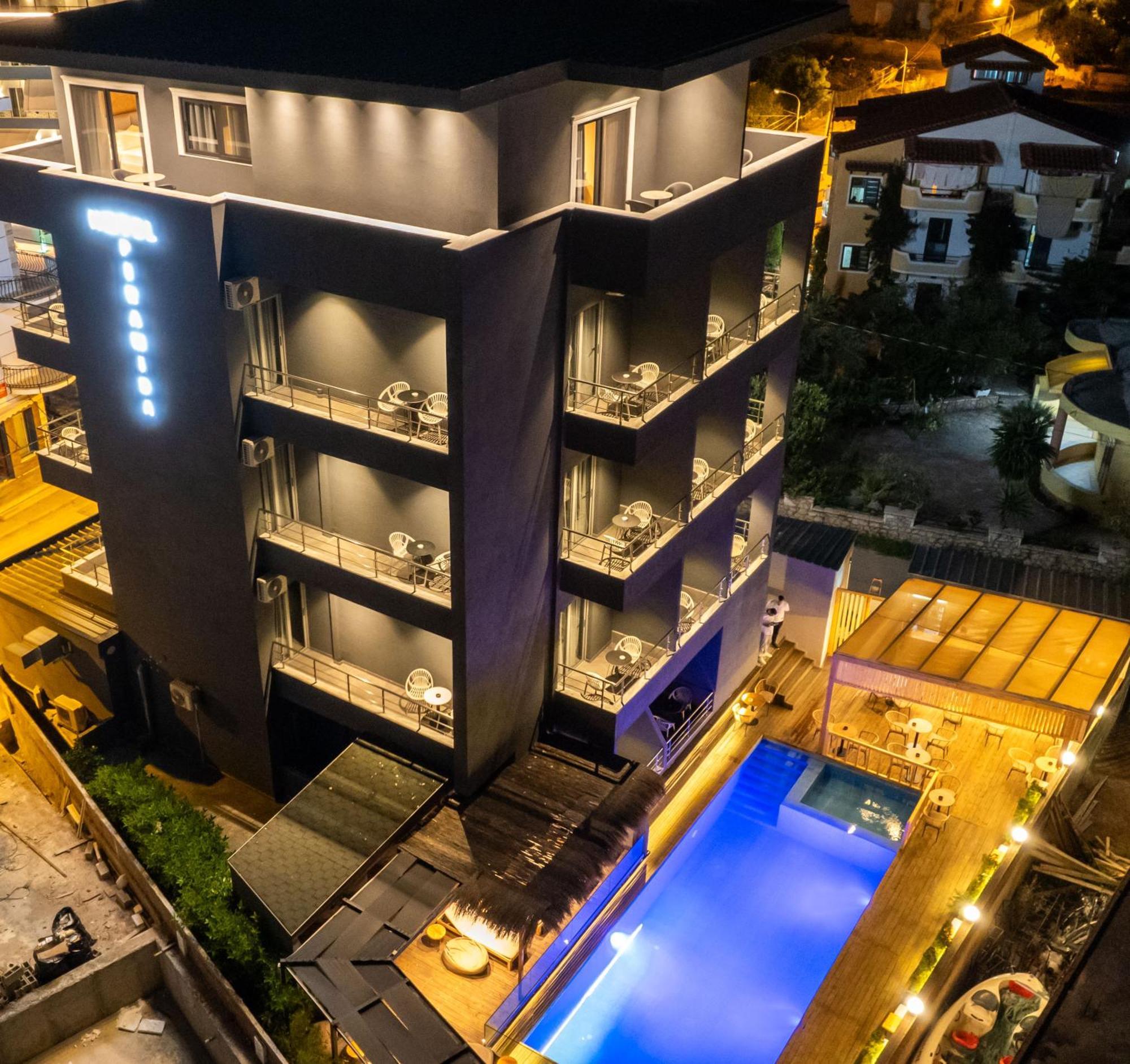 Hotel Piramida Εξαμίλιο Εξωτερικό φωτογραφία