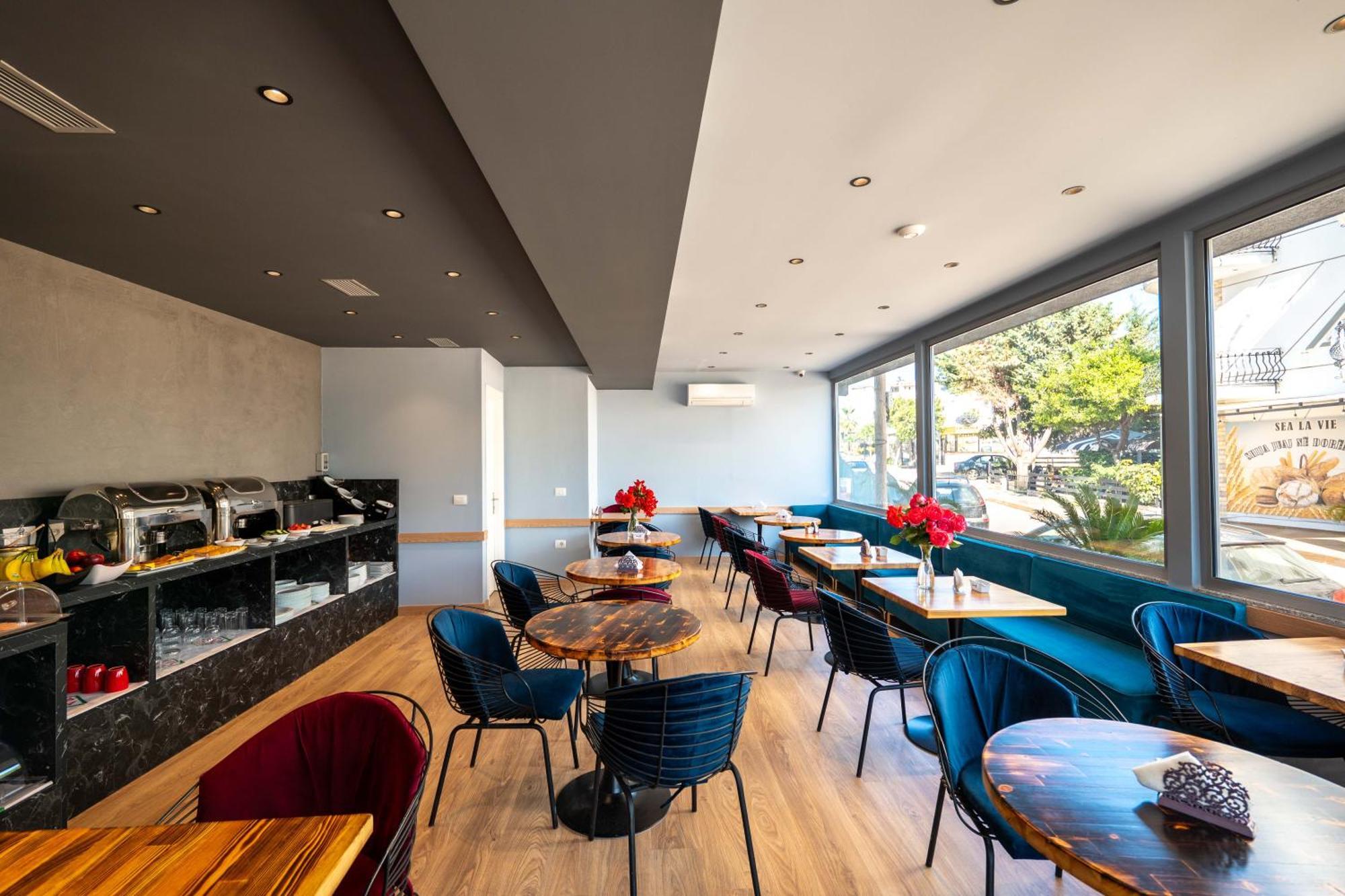 Hotel Piramida Εξαμίλιο Εξωτερικό φωτογραφία