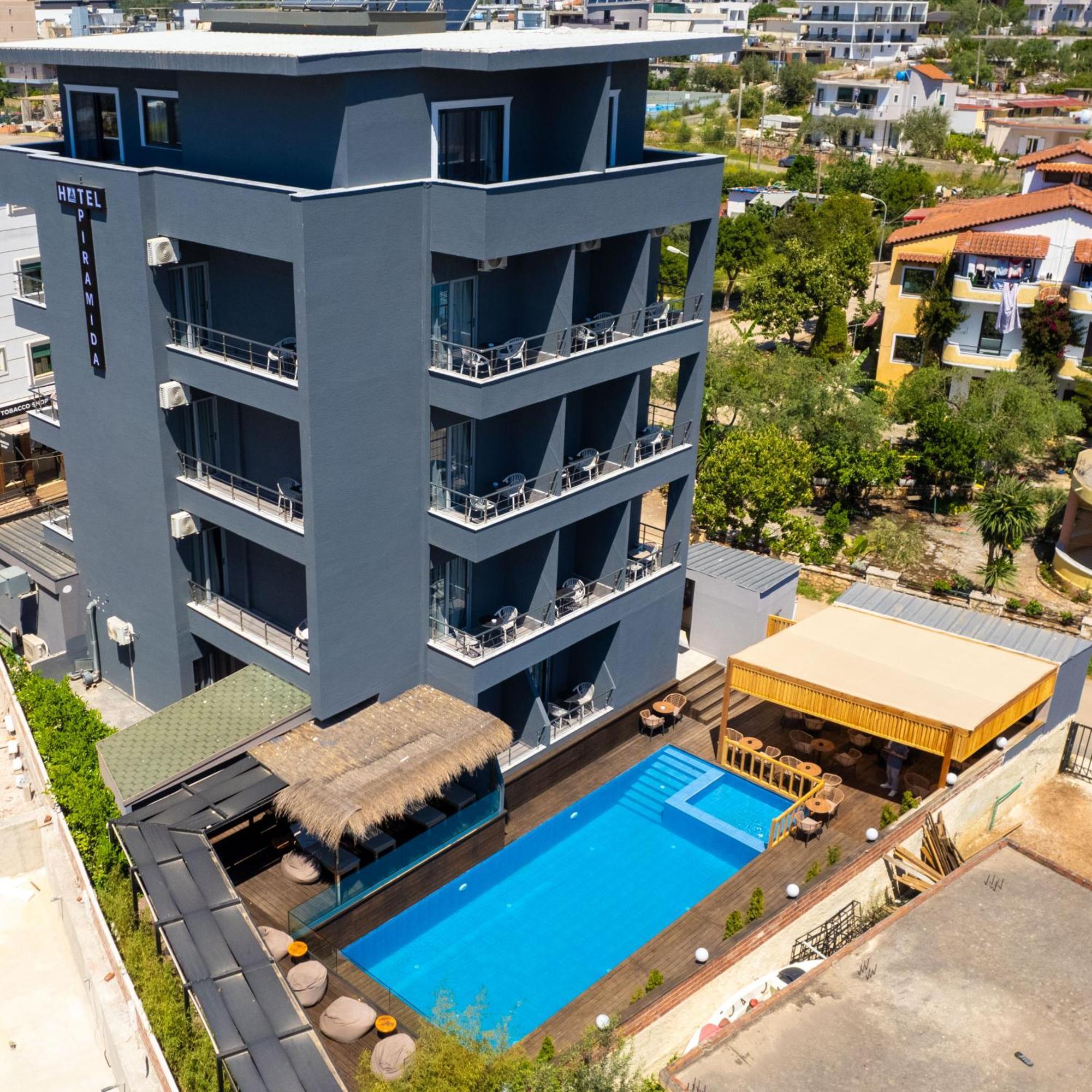 Hotel Piramida Εξαμίλιο Εξωτερικό φωτογραφία